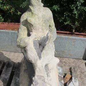 Grotesque/76