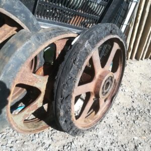 bren gun carrier wheels
