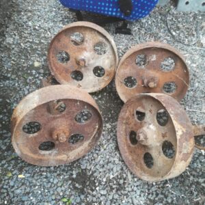 chicken hut wheels