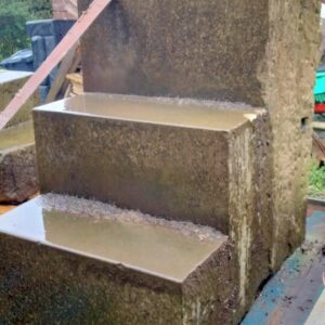 horse mounting block