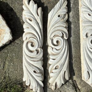 Decorative plaster acanthus