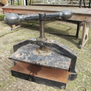 Book Press heavy duty